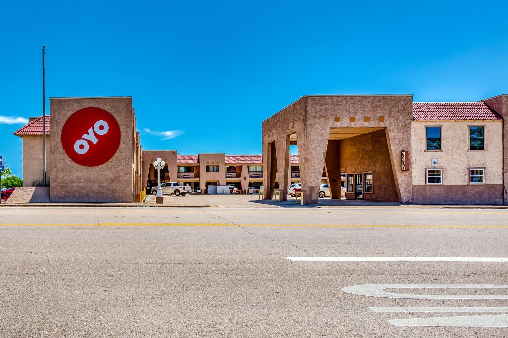 Oyo Hotel Groesbeck Eksteriør billede