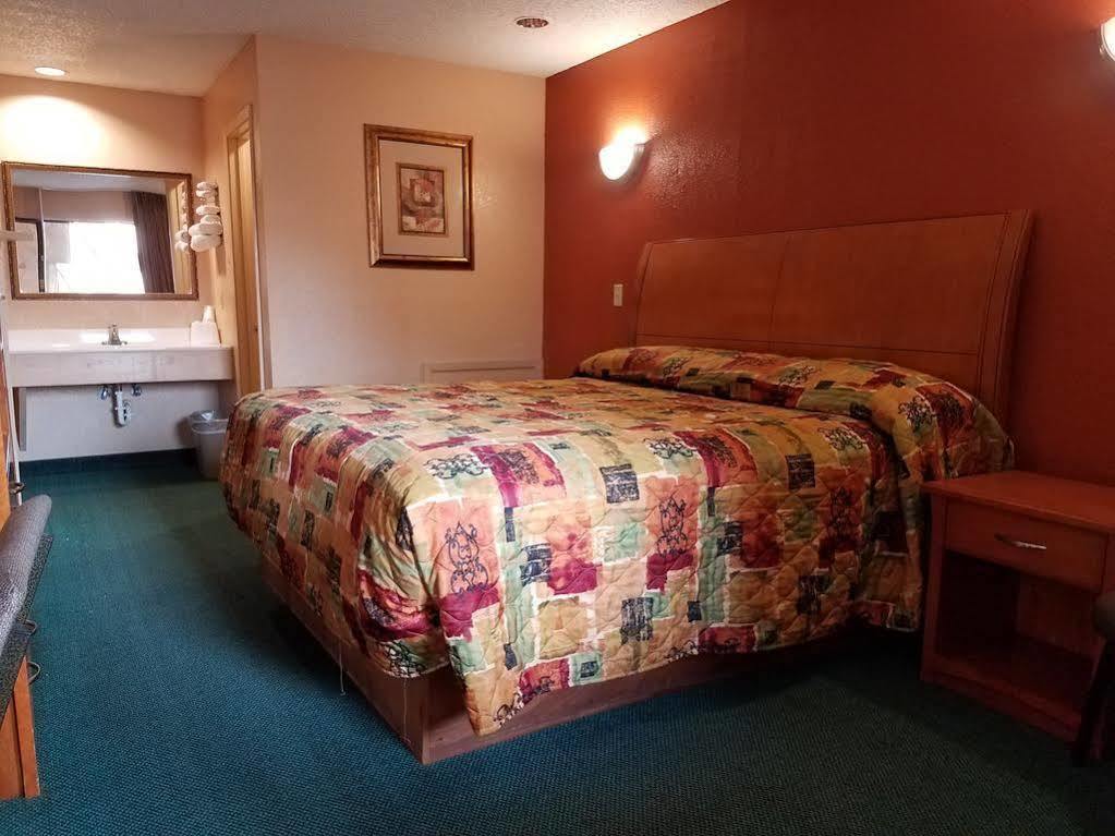 Oyo Hotel Groesbeck Eksteriør billede